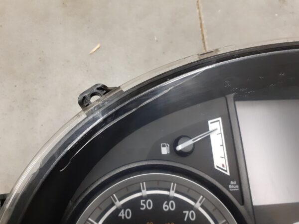 DAF CF Dashboard Instrument Cluster 2007599 (SMALL CRACK ON FRONT) - Image 2